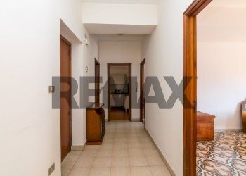Hall / corridoio - Casa semi indipendente Via Salvatore Vigo
 
84/A, Acireale - foto 4