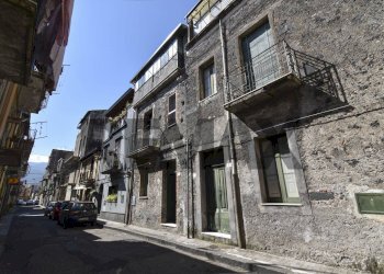 Edificio all\'aperto - Independent house Via Etna
 
4, Randazzo - photo 2