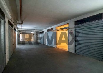 Parcheggio - Box Piazza Vittorio Emanuele
 
22, Sant'Agata Li Battiati - photo 4