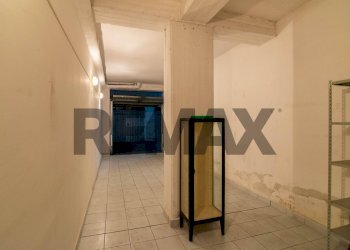 Hall / corridoio - Box Piazza Vittorio Emanuele
 
22, Sant'Agata Li Battiati - photo 6
