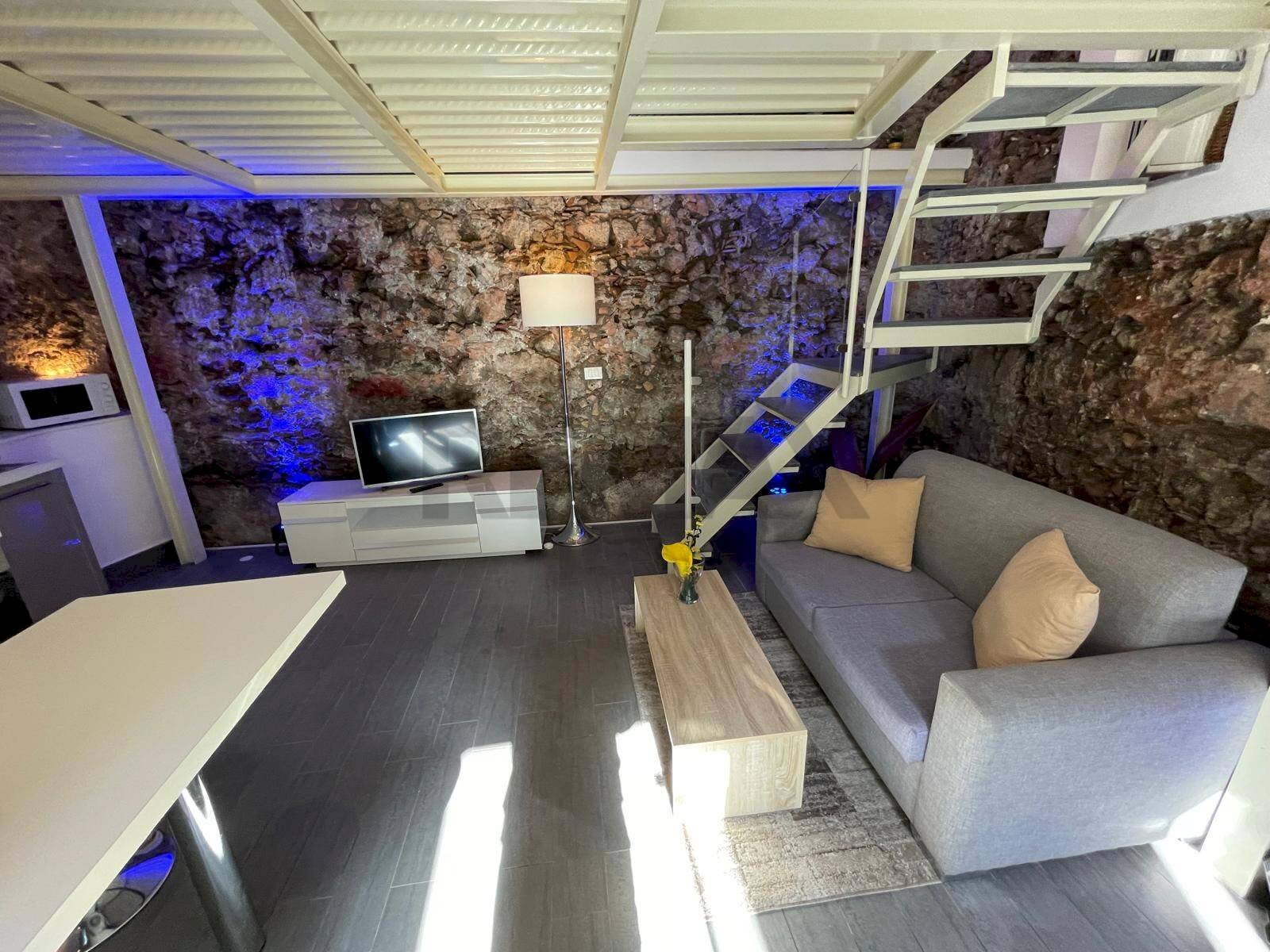 Soggiorno - Casa indipendente Vicolo Maura
12, Catania - foto 2