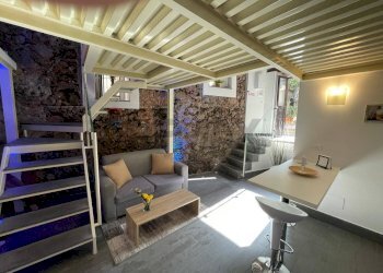 Terrazza - Casa indipendente Vicolo Maura
12, Catania - foto 1