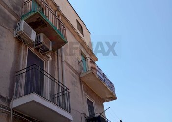 Edificio all\'aperto - Attico Via Grassi
 
61, Catania - foto 4