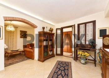 Soggiorno - Villa Via Maccarello
 
39, Catania - foto 20