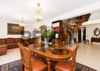 Sala da pranzo - Villa Via Maccarello
 
39, Catania - foto 26