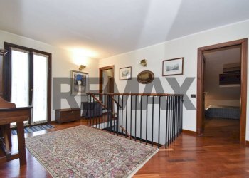 Hall / corridoio - Villa Via Maccarello
 
39, Catania - foto 43