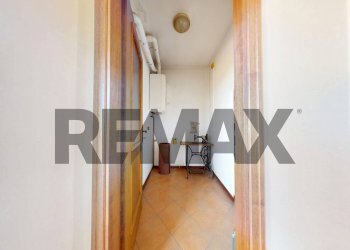 Hall / corridoio - Independent house via sarzanese sud
 
1038-1044, Massarosa - photo 14
