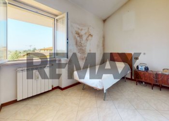 Camera / camera da letto - Independent house via sarzanese sud
 
1038-1044, Massarosa - photo 27