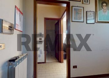 Hall / corridoio - Independent house via sarzanese sud
 
1038-1044, Massarosa - photo 34