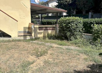 Giardino - Independent house via sarzanese sud
 
1038-1044, Massarosa - photo 50