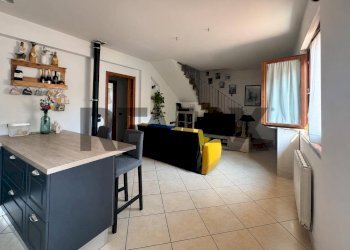 Sala da pranzo - Appartamento Via del Morello
 
16, Reggello - foto 14