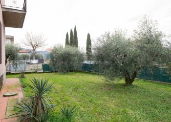 Giardino - Casa indipendente VIA DONINZETTI
1, Bucine - foto 20