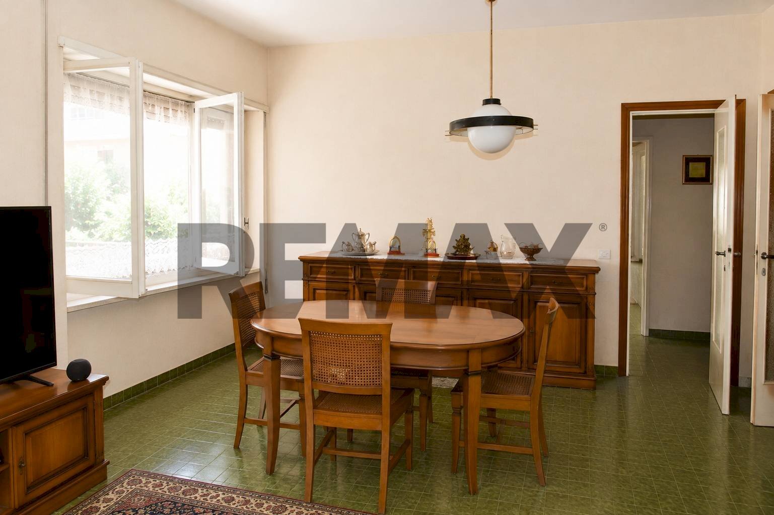 Sala da pranzo - Trilocale Via Odessa
 
22, Pomezia - foto 1