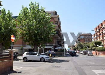 Edificio all\'aperto - Trilocale Via Odessa
22, Pomezia - foto 21