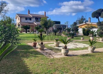 Giardino - Casa indipendente Via Luigi Boccherini
15, Anzio - foto 4