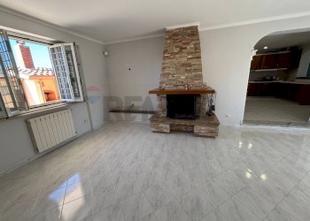 Soggiorno - Casa indipendente Via Luigi Boccherini
15, Anzio - foto 19