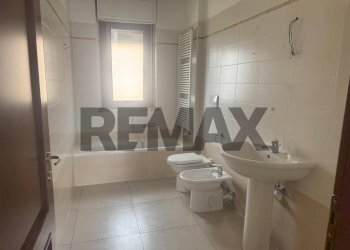 Bagno - Quadrilocale VIA ROSSINI
 
1/BIS, Beinasco - foto 10