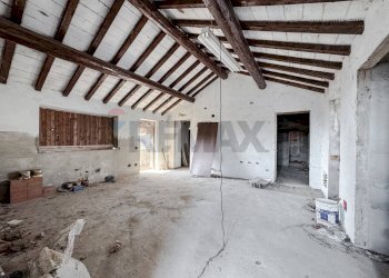 Stanza vuota - Independent house Viacolo Castello
 
8, Palestro - photo 15