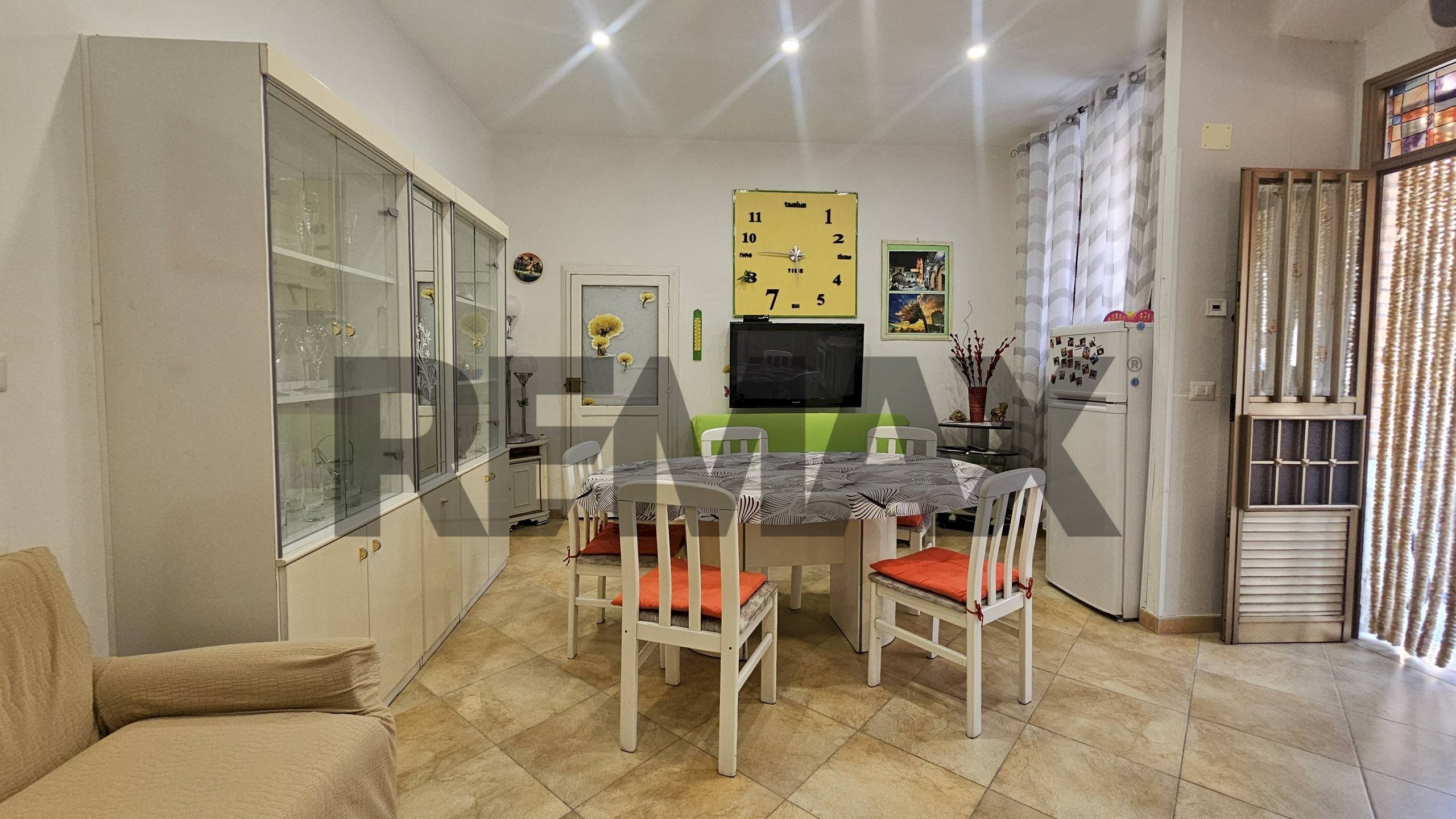 Sala da pranzo - Independent house Largo Poerio
8, Castelnuovo della Daunia - photo 2