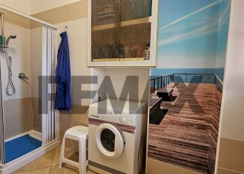 Bagno - Independent house Largo Poerio
 
8, Castelnuovo della Daunia - photo 27