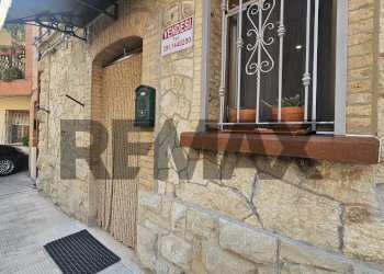 Edificio all\'aperto - Independent house Largo Poerio
 
8, Castelnuovo della Daunia - photo 35