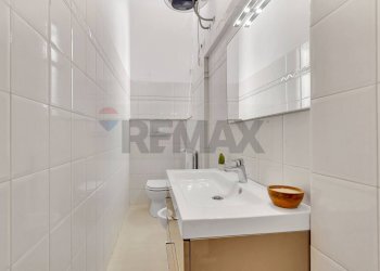 Bagno - Bilocale via Tadino
46, Milano - foto 21