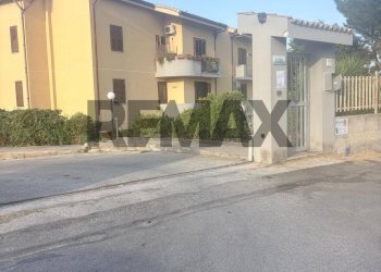 Edificio all\'aperto - Apartment VIA VERONA
 
27, Augusta - photo 1