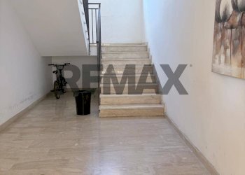 Scale - Apartment VIA VERONA
 
27, Augusta - photo 3