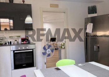Sala da pranzo - Apartment VIA VERONA
 
27, Augusta - photo 9