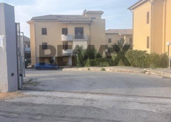 Edificio all\'aperto - Apartment VIA VERONA
 
27, Augusta - photo 41