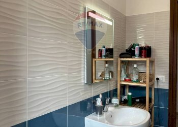Bagno - Two-room apartment Via Moscardelli
 
42, L'Aquila - photo 18