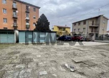 Edificio all\'aperto - Trilocale via Galileo Galilei
11, Mortara - foto 14