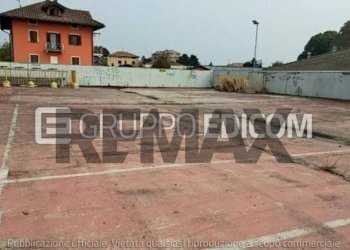 Non correlato - Stable - Palace via Dei Negri
36, Oleggio - photo 2
