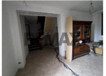 Hall / corridoio - Casa semi indipendente via Croce
 
43, Cerano - foto 7