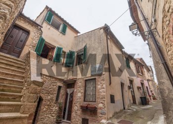 Edificio all\'aperto - Three-room apartment Via della Bubbolina
 
9, Semproniano - photo 2