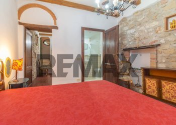 Camera / camera da letto - Three-room apartment Via della Bubbolina
 
9, Semproniano - photo 21