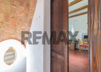 Hall / corridoio - Three-room apartment Via della Bubbolina
 
9, Semproniano - photo 45