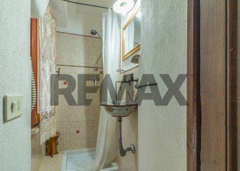 Bagno - Three-room apartment Via della Bubbolina
 
9, Semproniano - photo 49