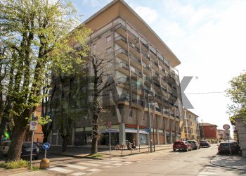 Edificio all\'aperto - Box Via Eugenio Pescina
 
21, Fidenza - photo 1