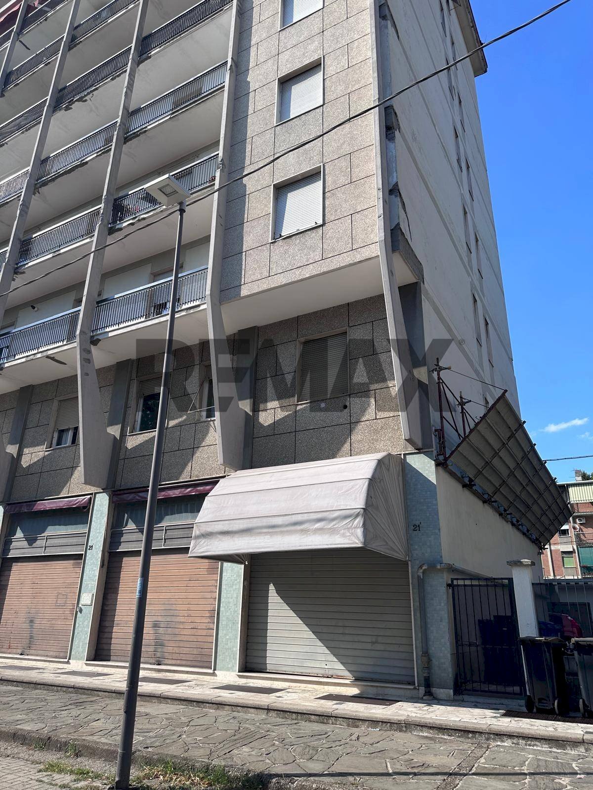 Edificio all\'aperto - Negozio Via Venticinque Aprile
21, Fidenza - foto 2