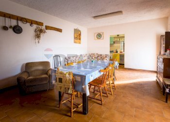 Sala da pranzo - Independent house S. V. Li Curuneddi Tronco A
 
snc, Sassari - photo 9