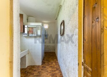 Hall / corridoio - Independent house S. V. Li Curuneddi Tronco A
 
snc, Sassari - photo 13