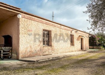 Casa all\'aperto - Independent house S. V. Li Curuneddi Tronco A
 
snc, Sassari - photo 33