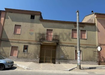 Edificio all\'aperto - Casa semi indipendente Via IV Novembre
 
Snc, Carinola - foto 6