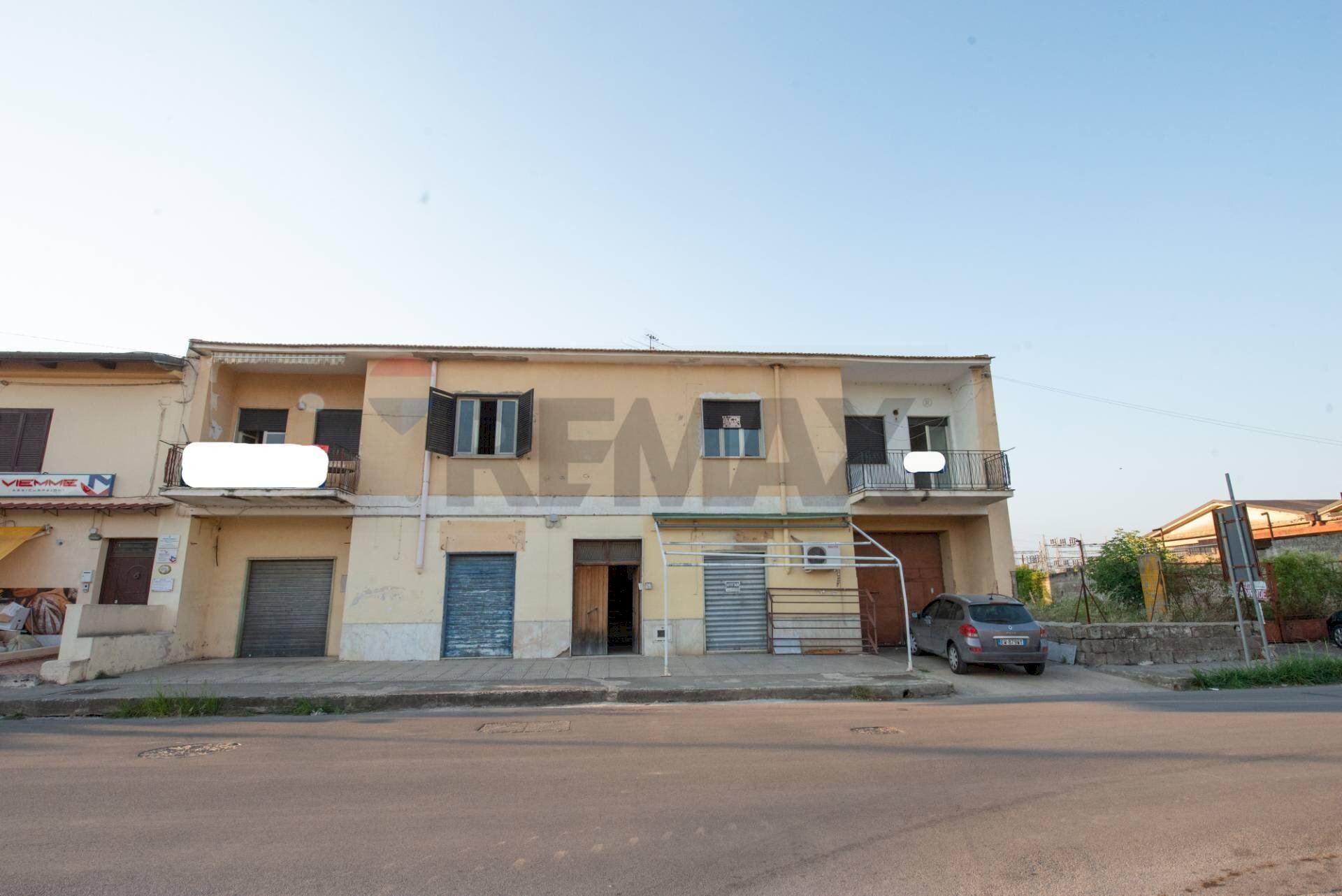 Edificio all\'aperto - Casa indipendente Corso Umberto I
 
67-69, Carinola - foto 1