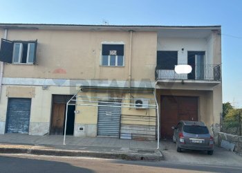 Casa all\'aperto - Casa indipendente Corso Umberto I
 
67-69, Carinola - foto 2