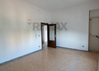Stanza vuota - Casa indipendente Corso Umberto I
 
67-69, Carinola - foto 7