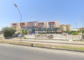 Edificio all\'aperto - Ufficio Via Carlo Terzo
156, San Nicola la Strada - foto 2