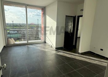 Stanza vuota - Ufficio Via Carlo Terzo
156, San Nicola la Strada - foto 5