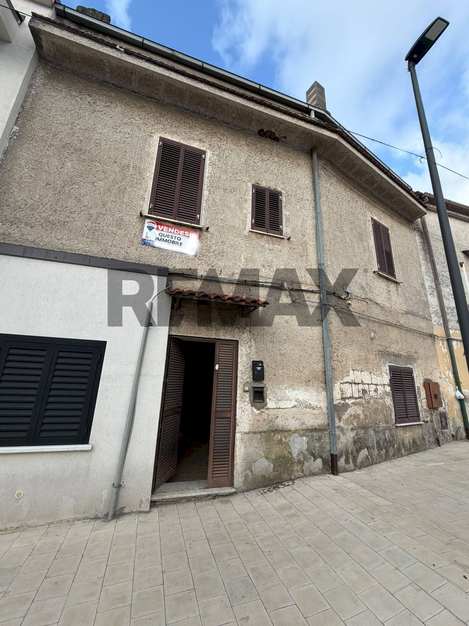 Casa all\'aperto - Casa semi indipendente Via IV Novembre
70, Carinola - foto 2